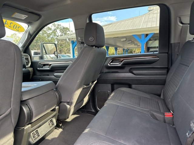 Used 2024 Chevrolet Silverado 2500 LT image 32