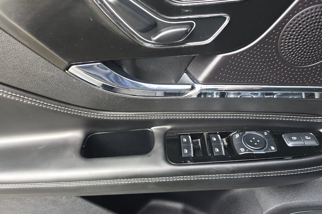 Used 2024 Lincoln Corsair Reserve w/ Equipment Group 201A image 10