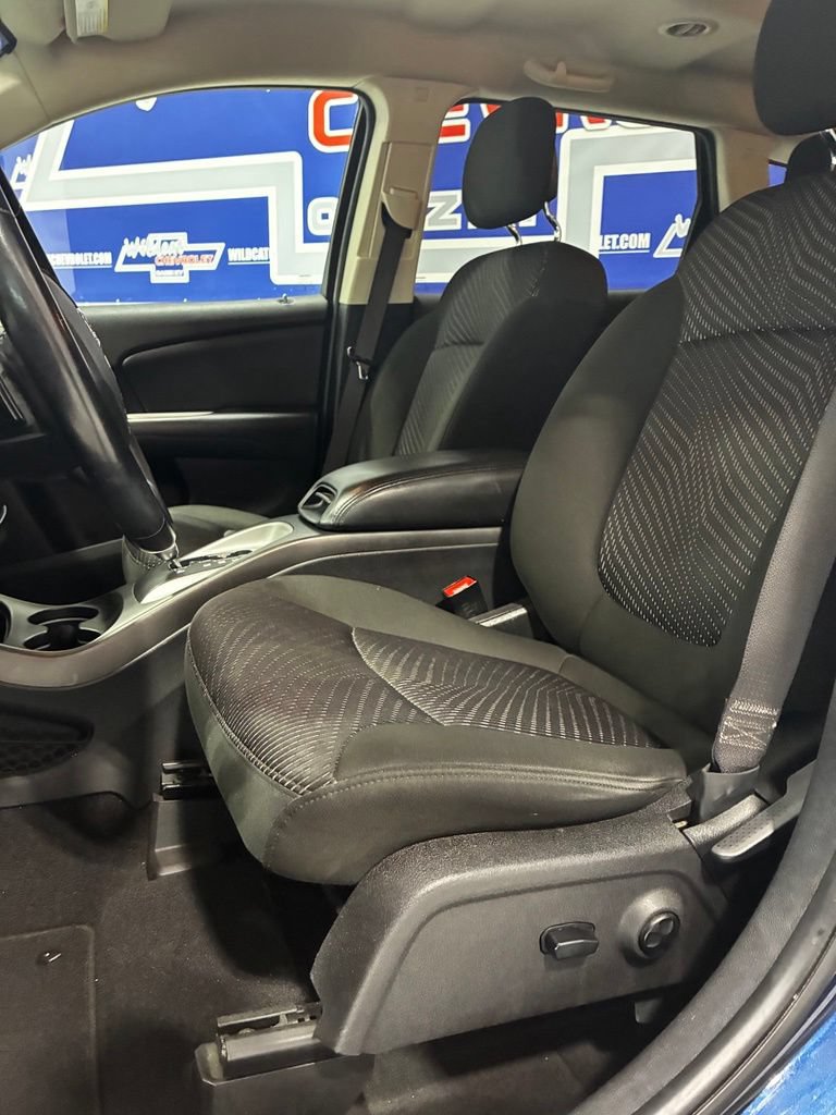 Used 2020 Dodge Journey SE w/ SE Popular Equipment Group FWD image 12