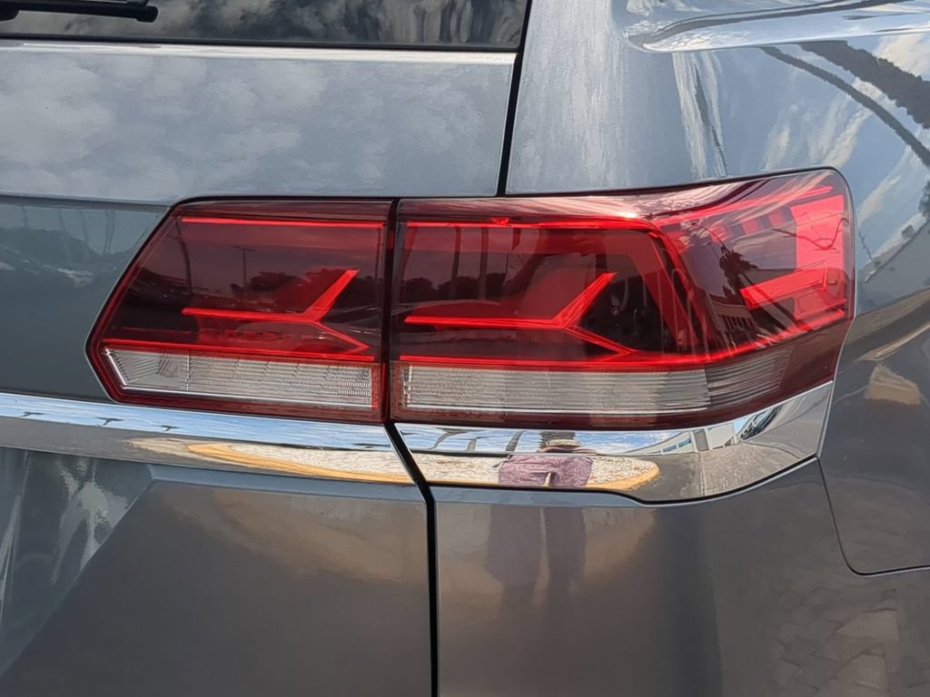 Used 2021 Volkswagen Atlas SE w/ Towing Package FWD image 8