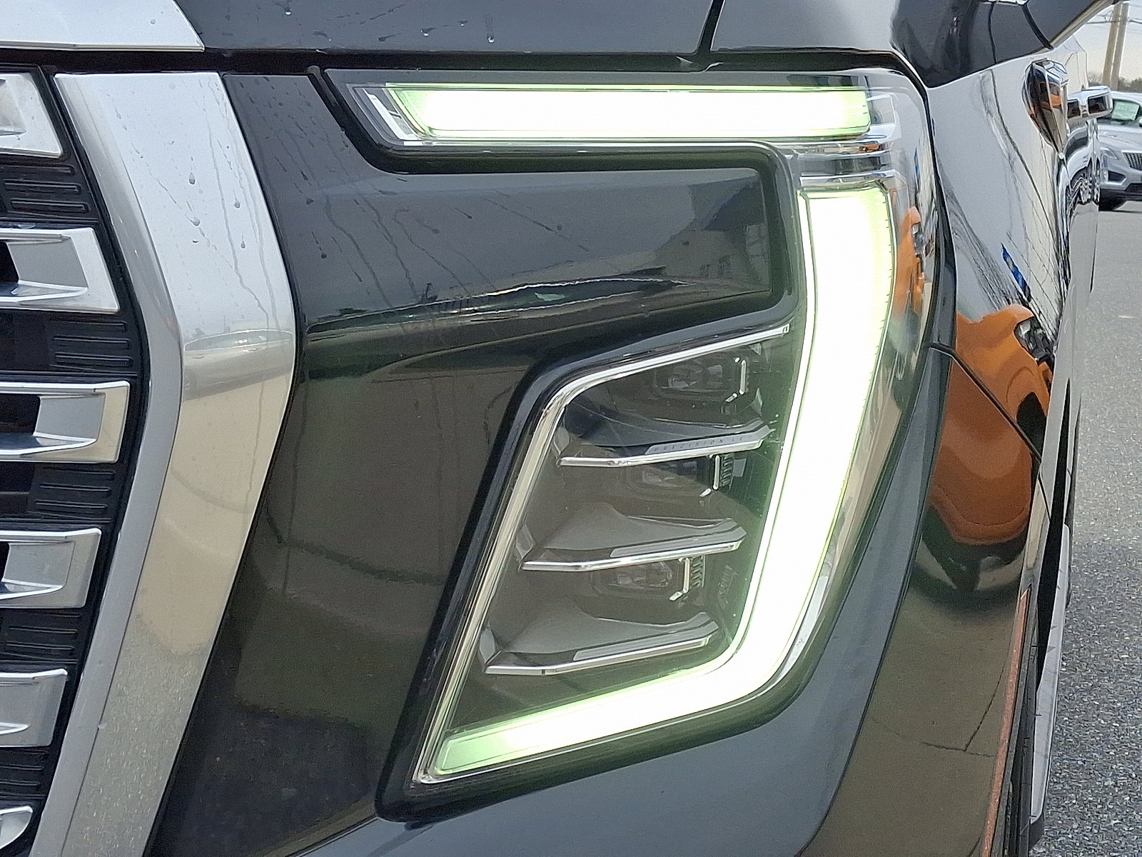 Certified 2025 GMC Yukon Denali image 9