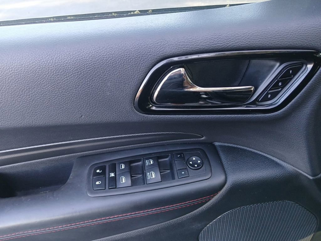 Used 2023 Dodge Durango GT image 11