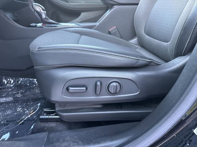 Used 2022 Buick Encore GX Select image 16