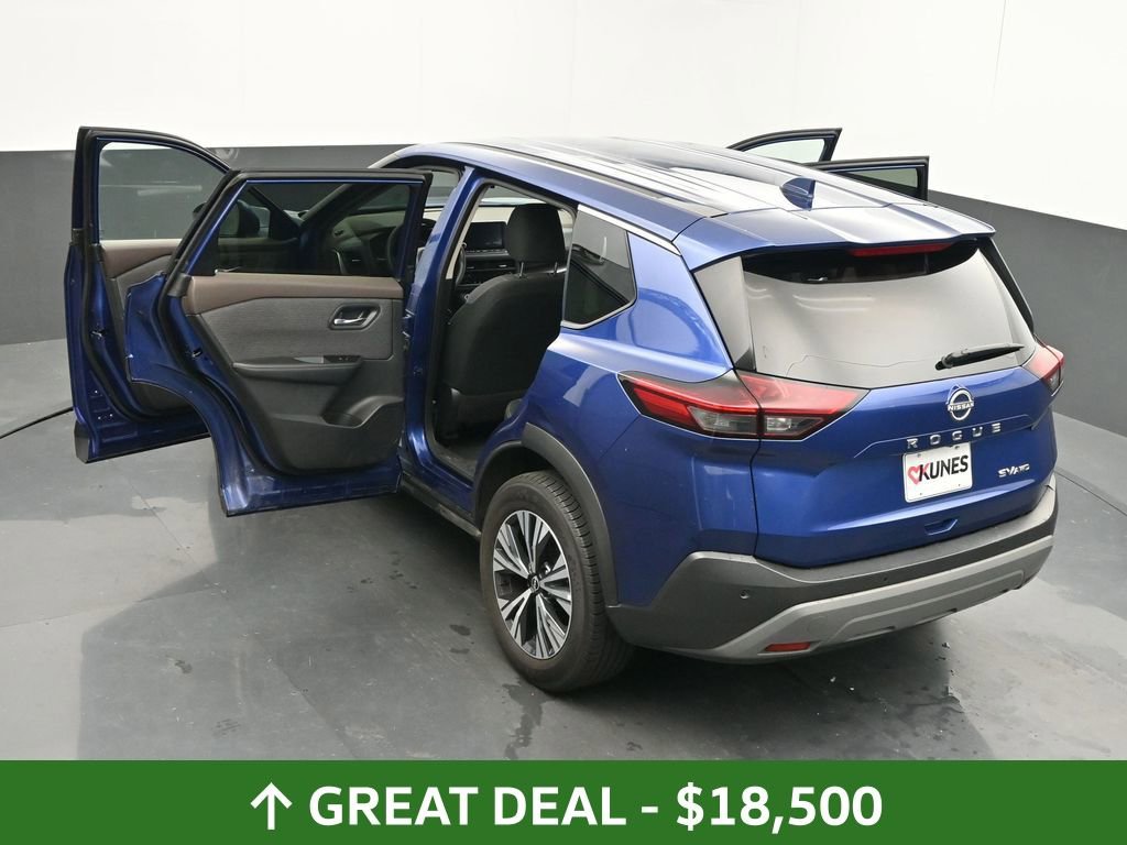 Used 2023 Nissan Rogue SV image 60