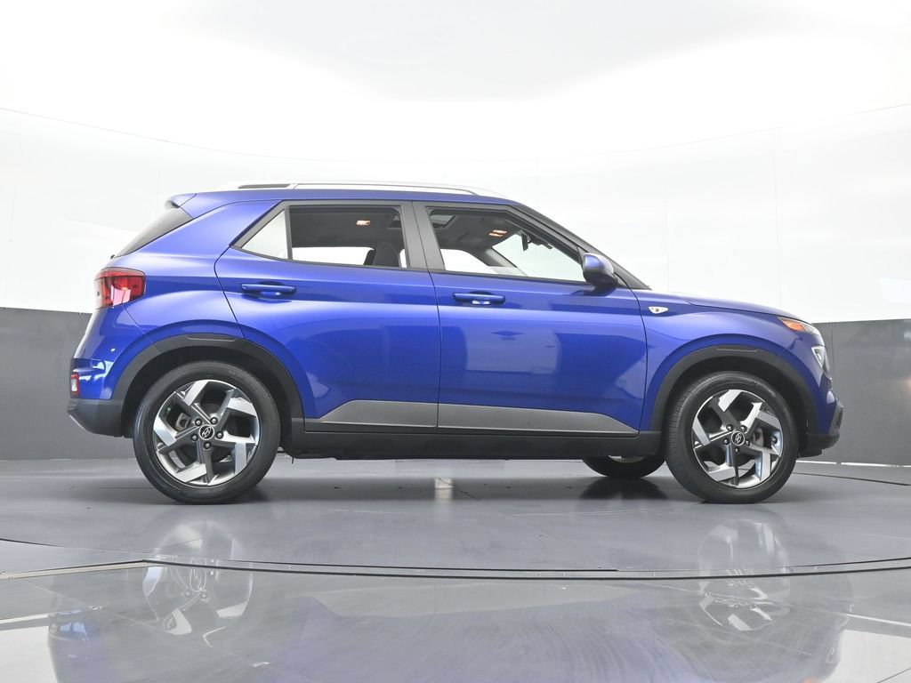 Used 2022 Hyundai Venue SEL FWD image 54
