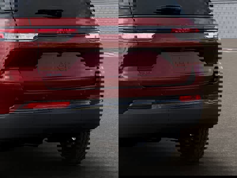 New 2025 Jeep Grand Cherokee Limited image 13