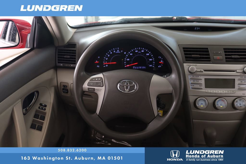 Used 2010 Toyota Camry LE FWD image 18
