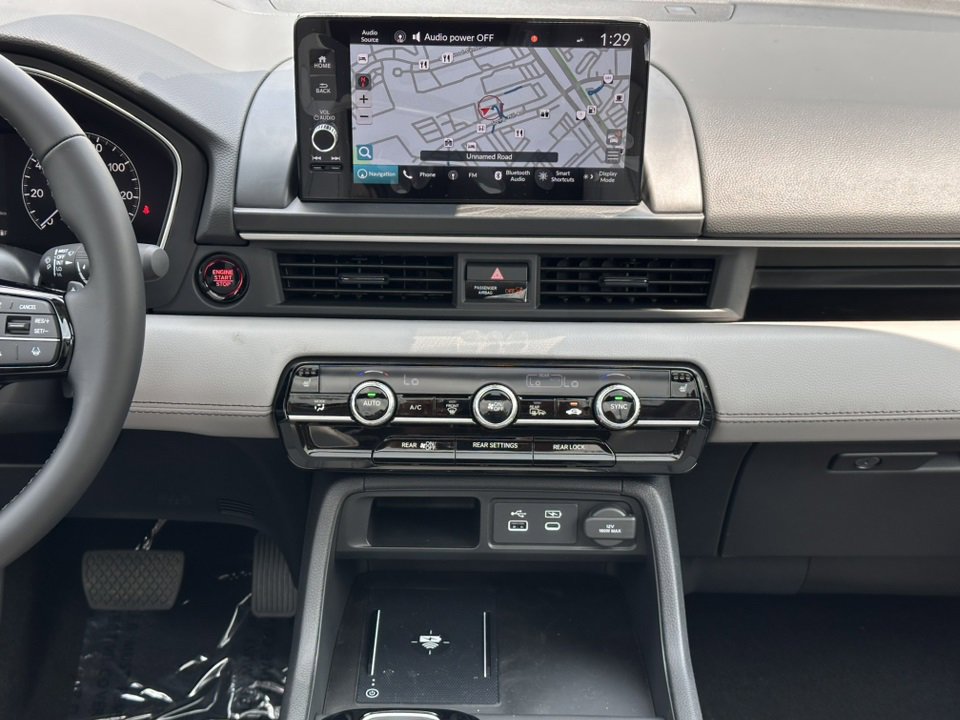 New 2025 Honda Pilot Touring image 20