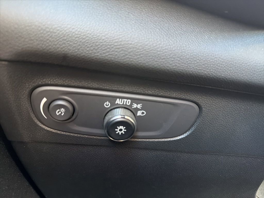 Used 2023 Buick Envision Preferred w/ Sport Touring Package image 7