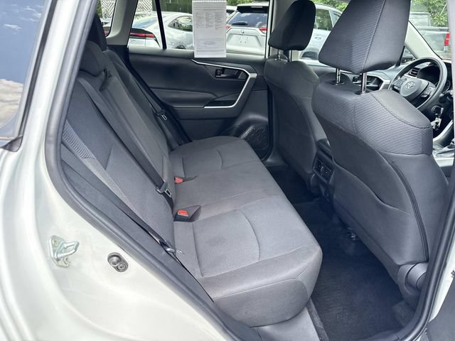 Used 2022 Toyota RAV4 LE FWD image 11