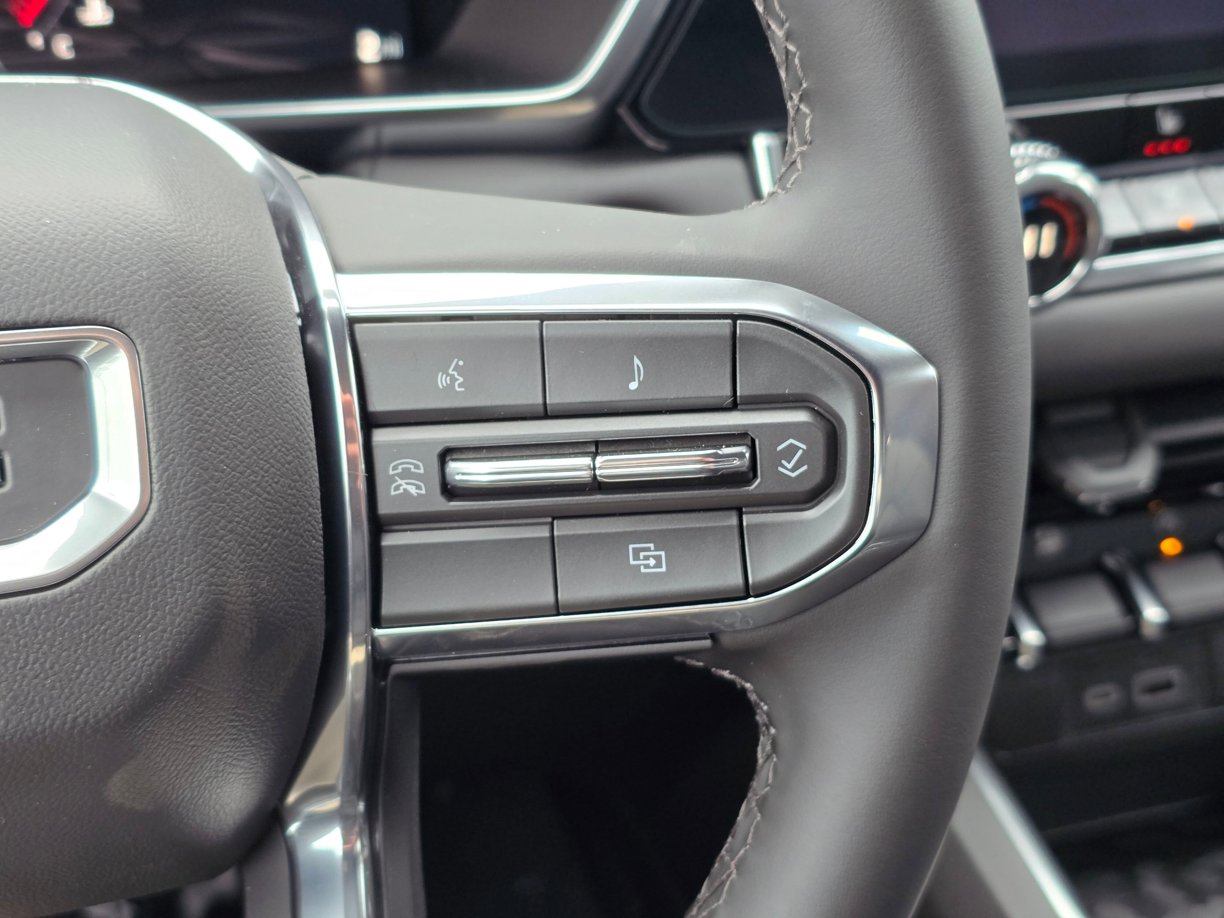 New 2026 GMC Canyon Elevation w/ Convenience Package image 27