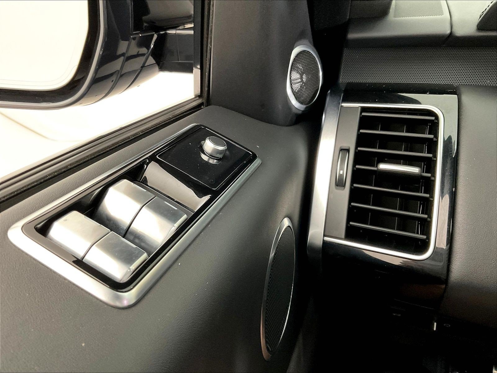 Used 2019 Land Rover Range Rover Sport HSE Dynamic AWD/4WD image 39