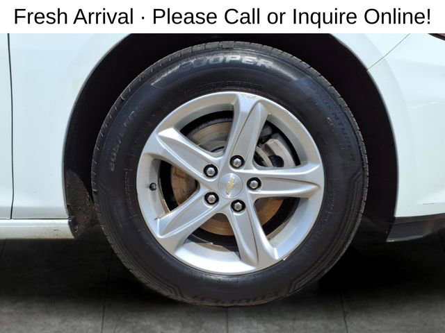 Used 2022 Chevrolet Malibu LS image 9