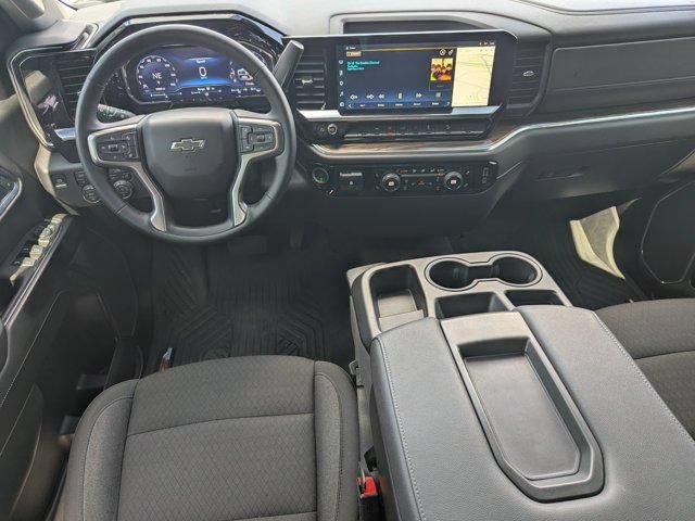 Used 2025 Chevrolet Silverado 1500 LT Trail Boss w/ Dark Appearance Package AWD/4WD image 19