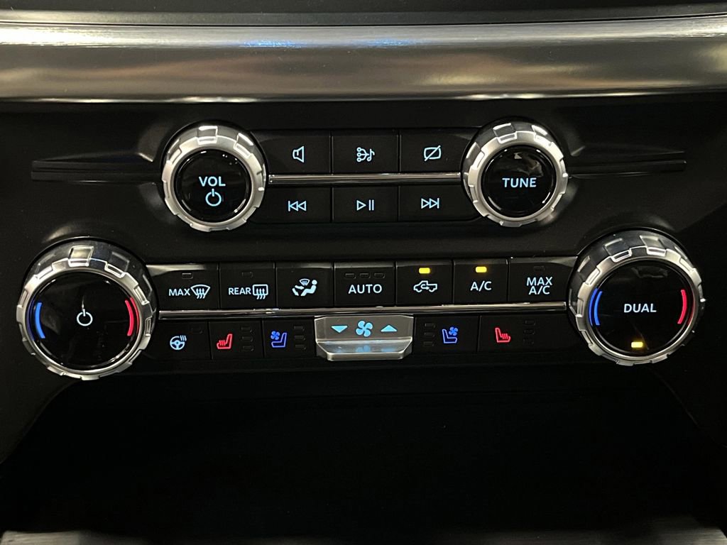 Used 2023 Ford F150 Lariat w/ Equipment Group 502A High image 21