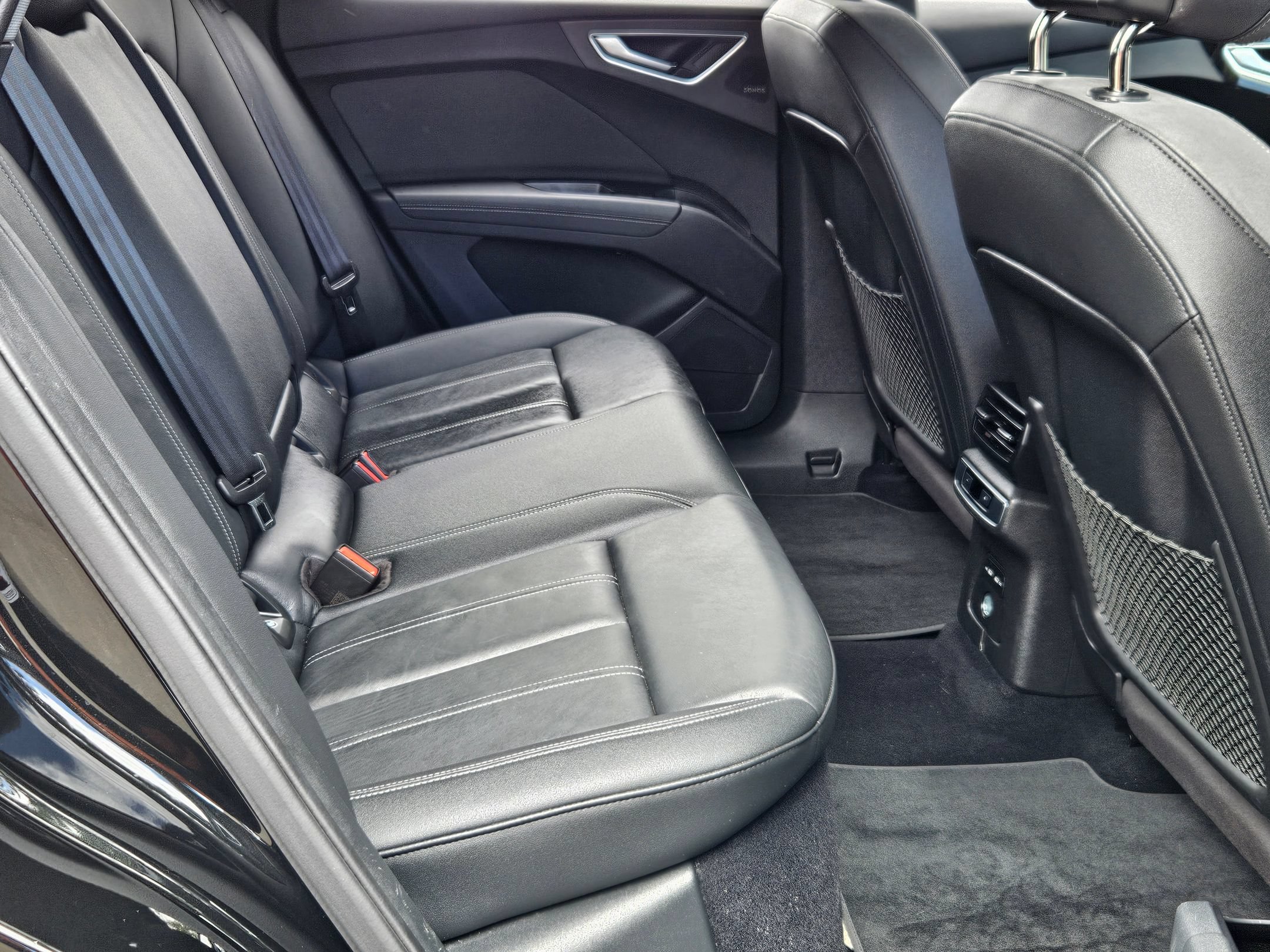 Used 2023 Audi Q4 e-tron Premium Plus w/ Premium Plus RWD image 29