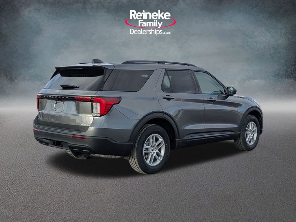 New 2026 Ford Explorer Active image 5