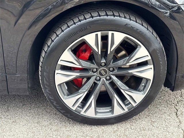 Used 2025 Audi Q8 Prestige image 9