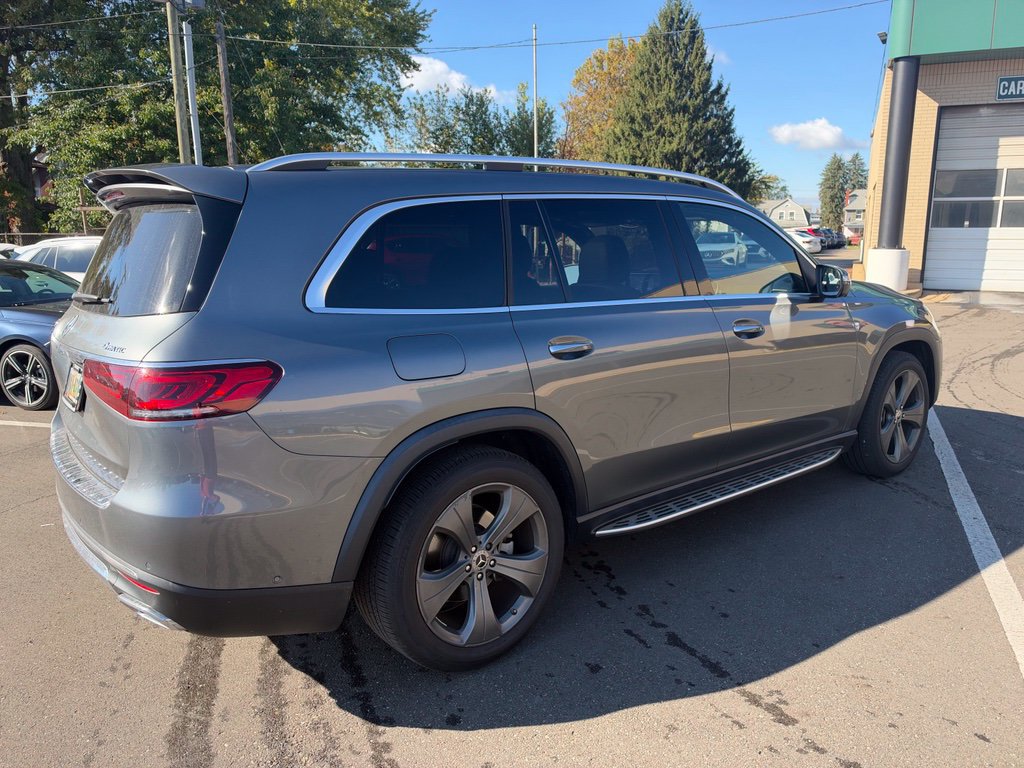 Used 2021 Mercedes-Benz GLS 450 4MATIC image 4