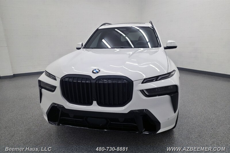 Used 2024 BMW X7 xDrive40i w/ M Sport Package AWD/4WD video 1