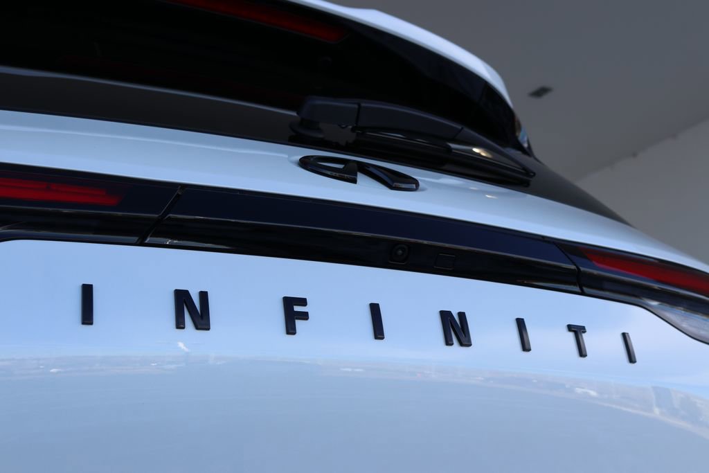 Certified 2025 INFINITI QX60 Luxe w/ Black Edition image 33
