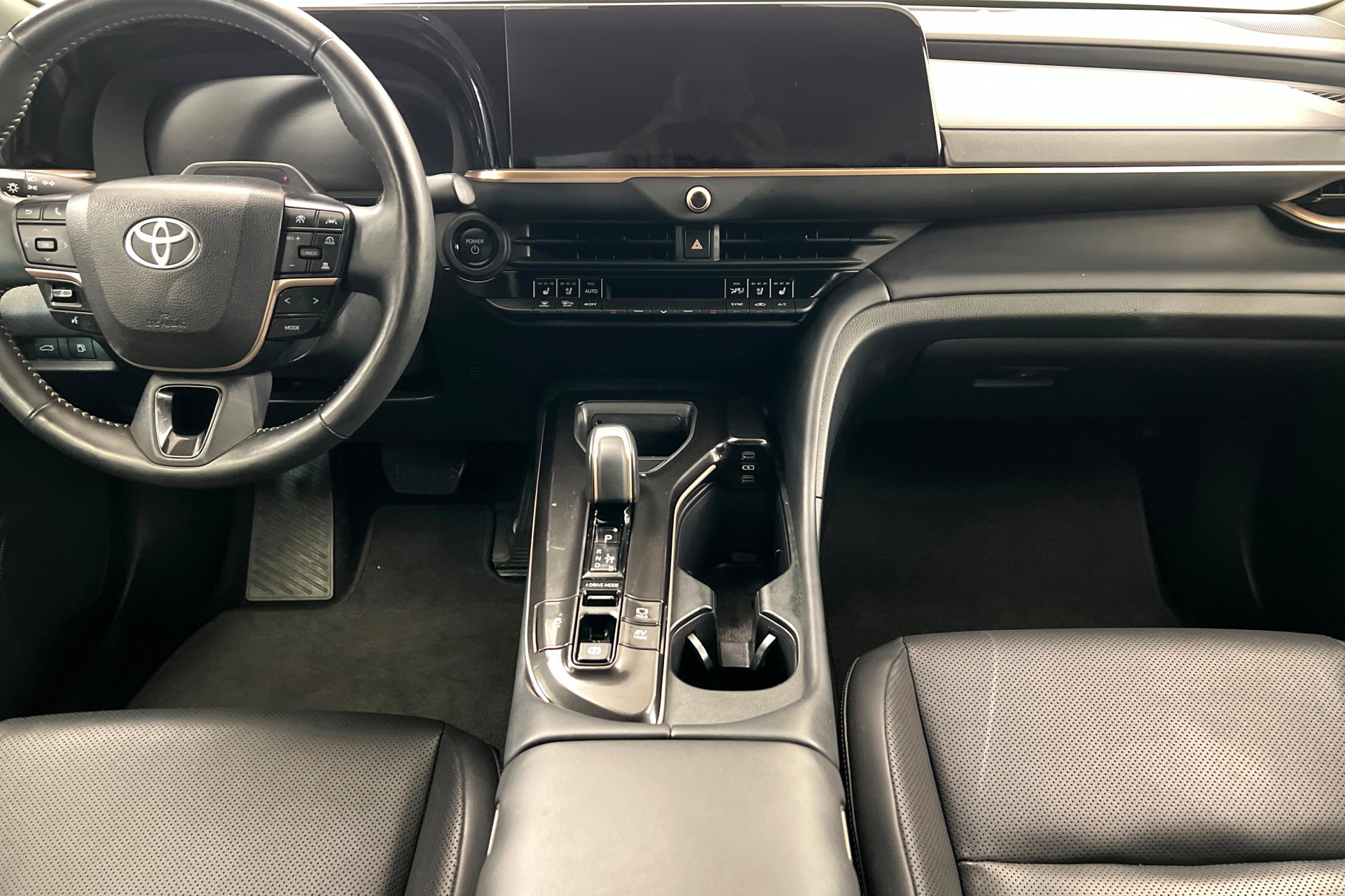 Used 2026 Toyota Crown w/ Advanced Technology Package AWD/4WD image 14