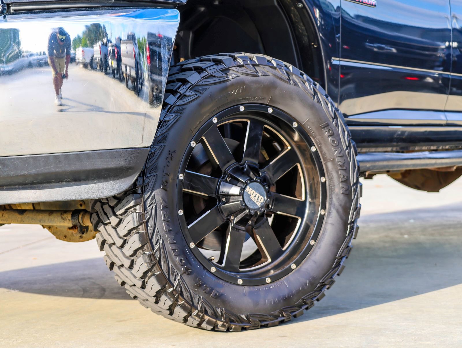 Used 2016 RAM 2500 Tradesman w/ Chrome Appearance Group image 2