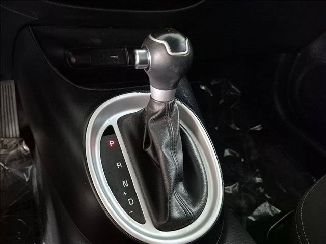 Used 2016 Kia Soul FWD image 12