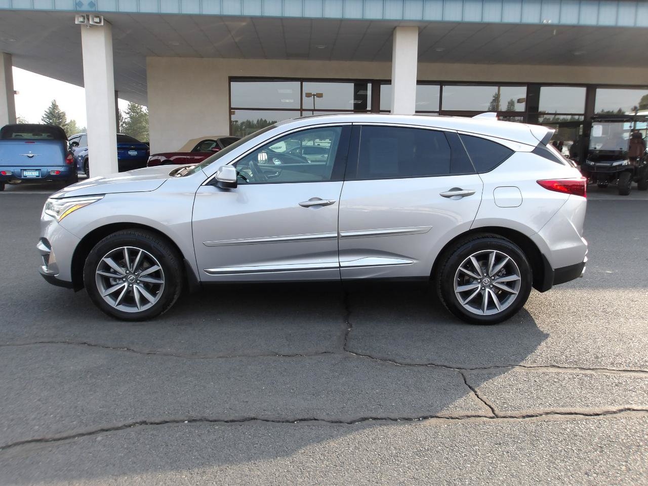 Used 2019 Acura RDX w/ Technology Package AWD/4WD image 2