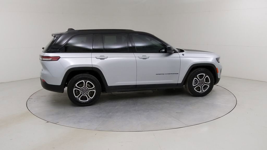 Used 2022 Jeep Grand Cherokee Trailhawk w/ Rear Seat Video Group 1 image 12