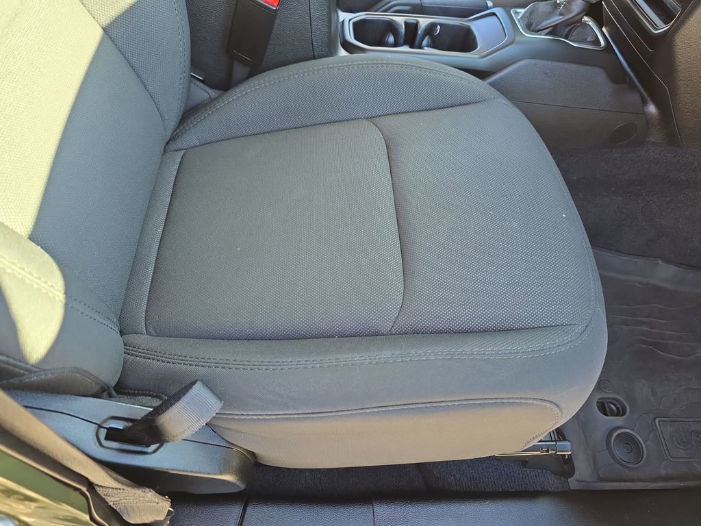 Used 2023 Jeep Wrangler Willys image 12