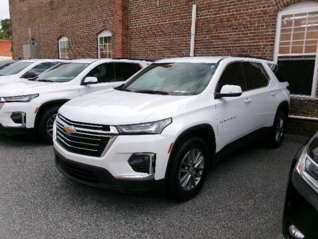 Used 2023 Chevrolet Traverse LT FWD image 2