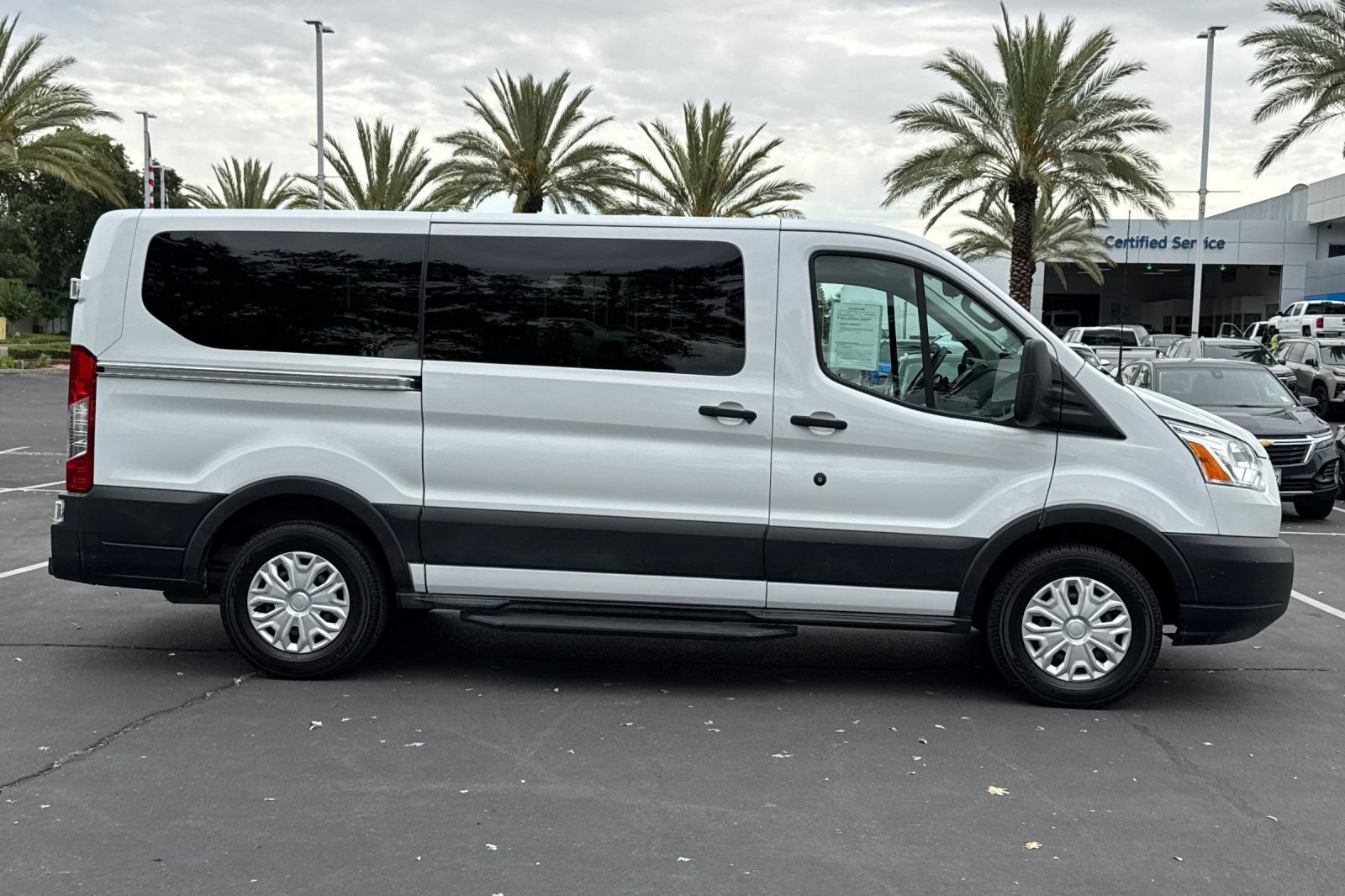 Used 2019 Ford Transit 150 XLT RWD image 2