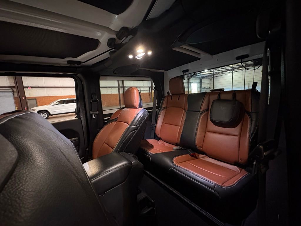 Used 2021 Jeep Wrangler Sport S image 40