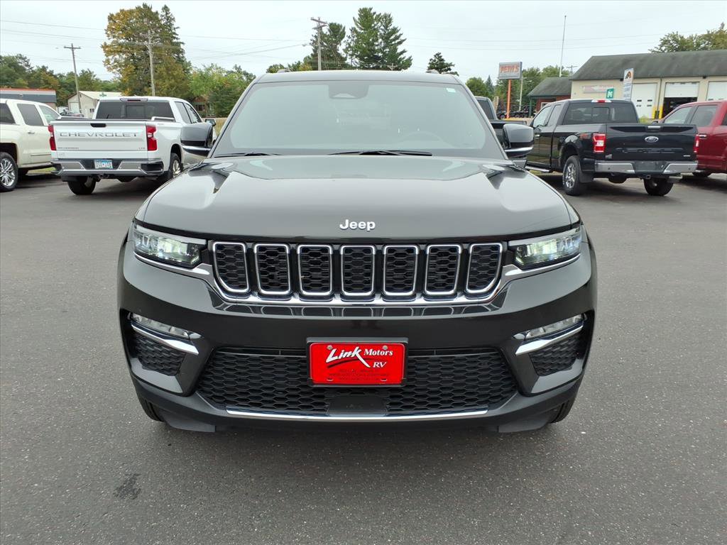 Used 2024 Jeep Grand Cherokee Limited w/ Trailer Tow Package image 9