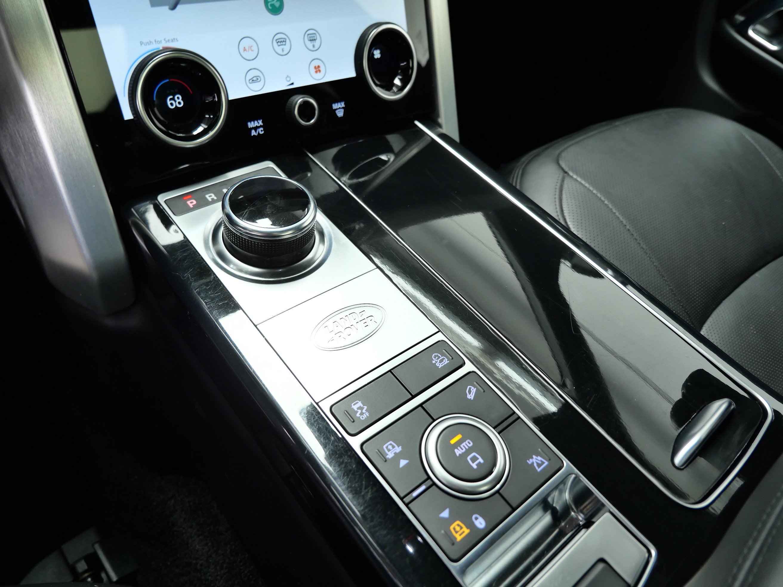 Used 2019 Land Rover Range Rover Supercharged AWD/4WD image 20