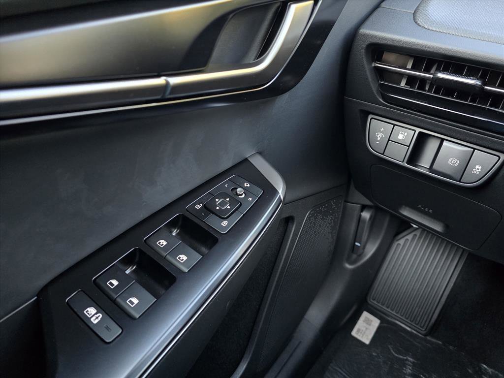 New 2025 Kia EV6 Light w/ Light LR Technology Package image 12