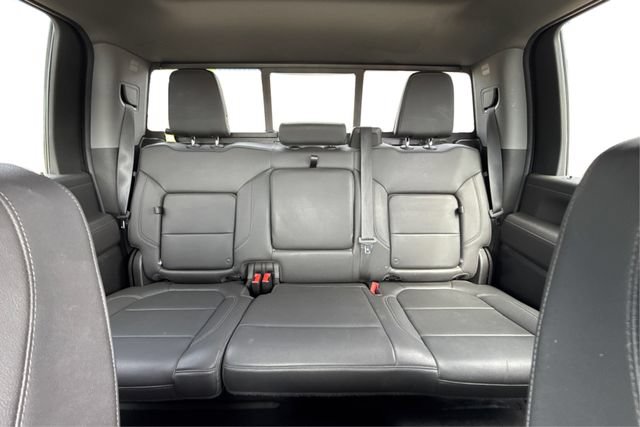 Used 2022 Chevrolet Silverado 2500 LT w/ Midnight Edition AWD/4WD image 14