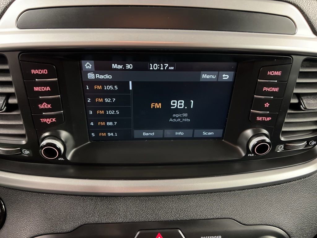 Used 2020 Kia Sorento S image 10