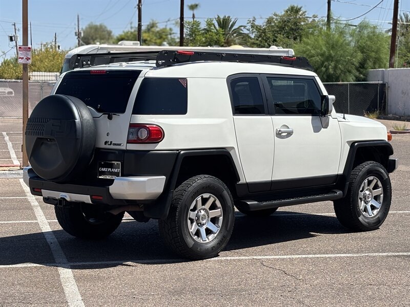 Used 2014 Toyota FJ Cruiser 4WD w/ Upgrade Package image 7