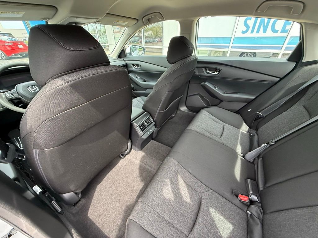 Used 2025 Honda Accord LX image 28