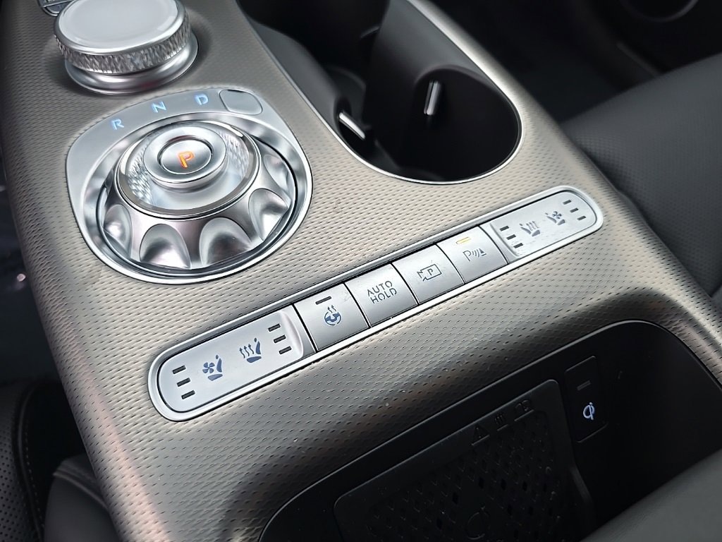 Used 2025 Genesis GV60 Performance image 19