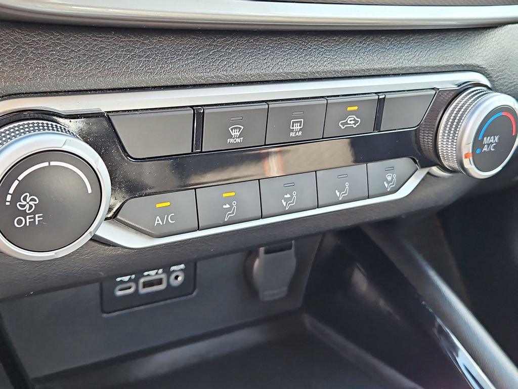 Used 2025 Nissan Altima 2.5 SR AWD/4WD image 28
