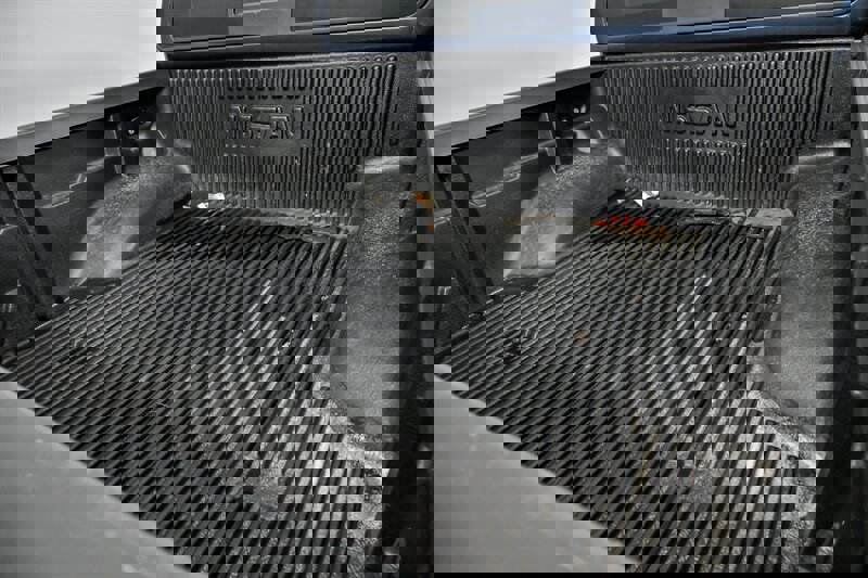 Used 2018 Nissan Frontier SV image 12