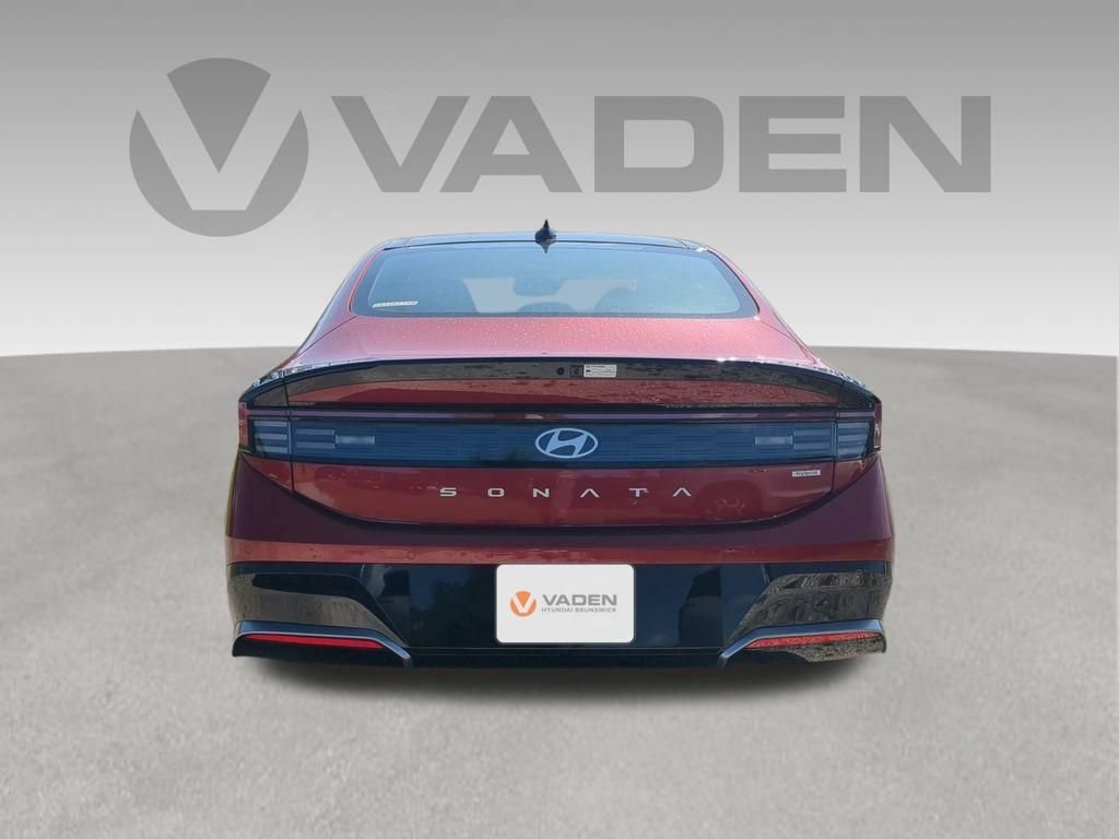 New 2025 Hyundai Sonata Limited FWD image 11