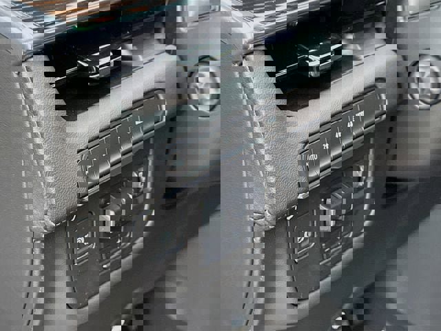 Used 2023 Cadillac Escalade Premium Luxury w/ Performance Package image 13