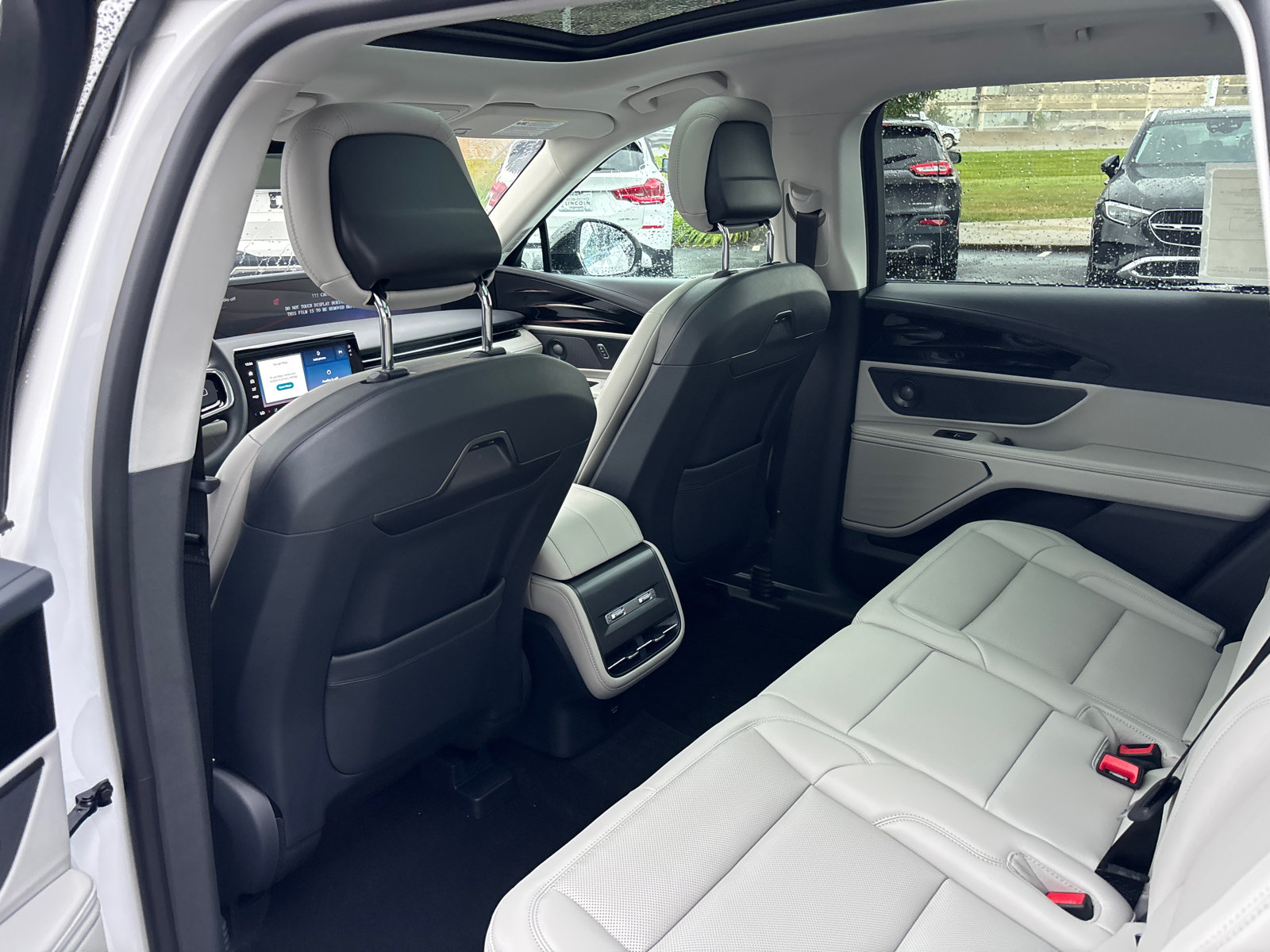 New 2026 Lincoln Nautilus Premier w/ Equipment Group 102A AWD/4WD image 28