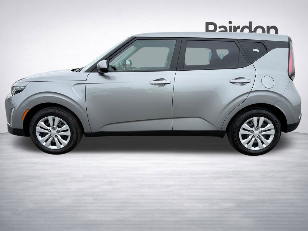 Certified 2025 Kia Soul LX FWD image 4
