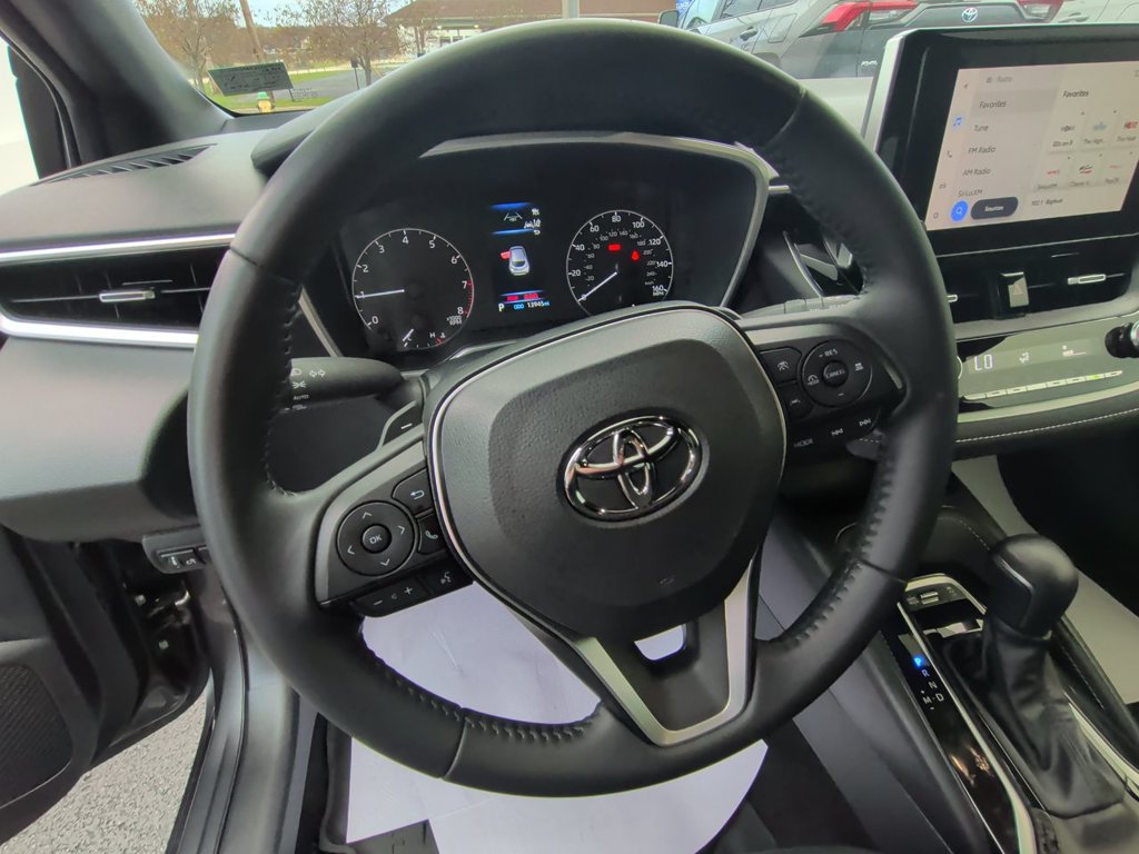 Used 2025 Toyota Corolla SE FWD image 15