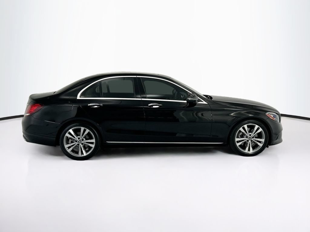 Used 2021 Mercedes-Benz C 300 Sedan image 4